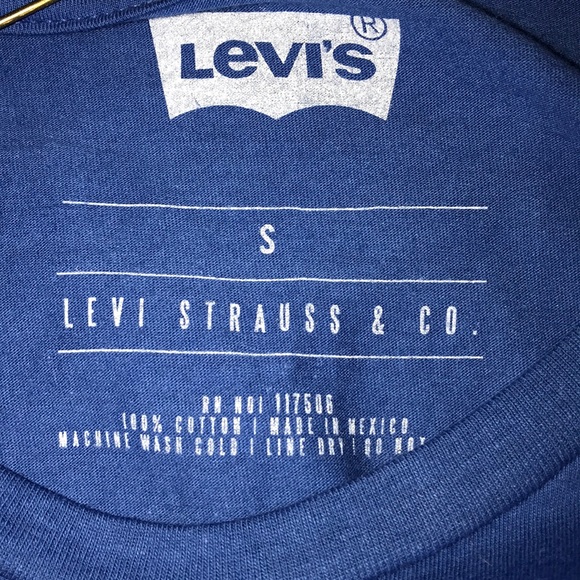 Brand new Blue Levi’s T-shirt with tags - Picture 4 of 5